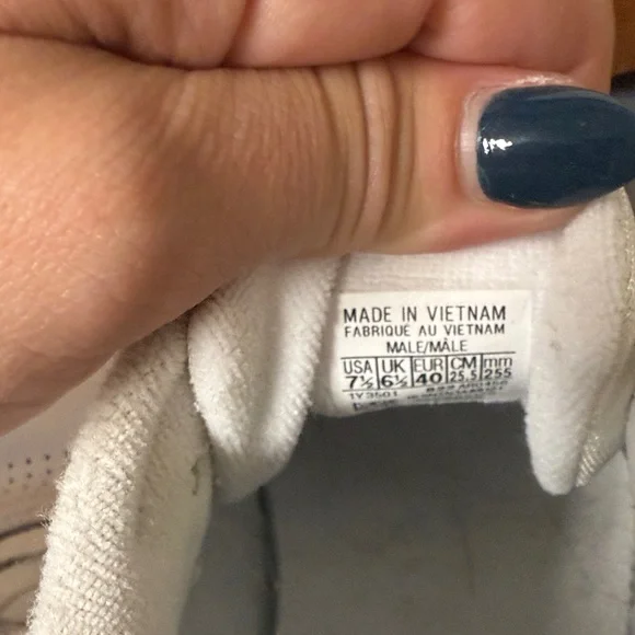 Reebok Club C 85 White and Green Classic Sneakers - Picture 4 of 4